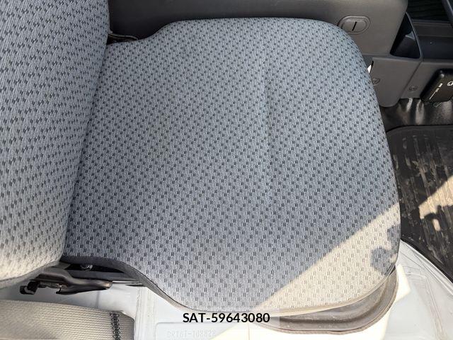 Nissan CLIPPER 2015-04 5874685-26