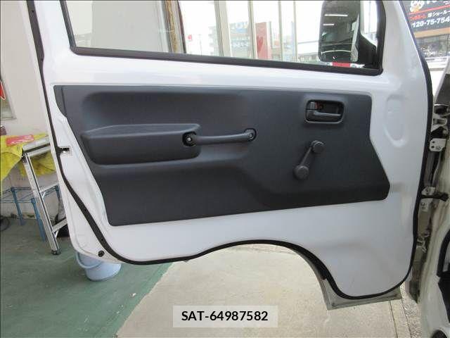 Nissan CLIPPER 2023-08 6015206-16