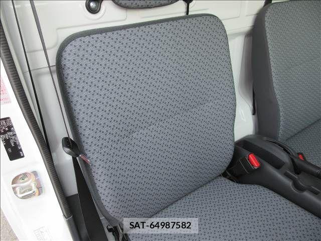 Nissan CLIPPER 2023-08 6015206-18