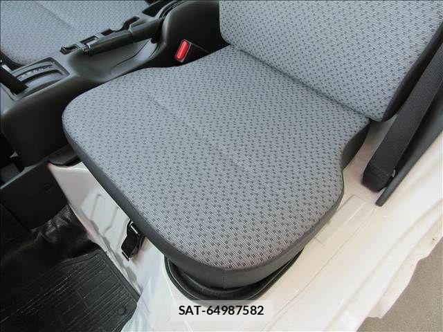 Nissan CLIPPER 2023-08 6015206-23