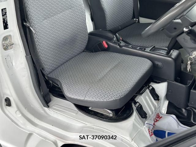 Nissan CLIPPER 2019-10 6642132-22