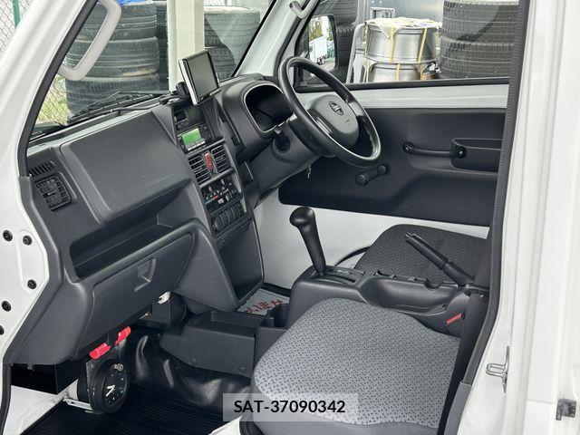 Nissan CLIPPER 2019-10 6642132-29