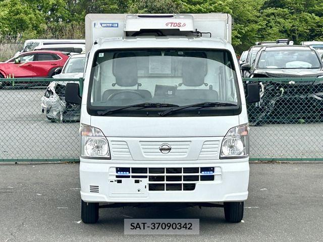 Nissan CLIPPER 2019-10 6642132-4