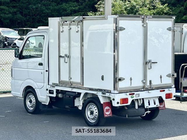 Nissan CLIPPER 2020-04 6816363-12