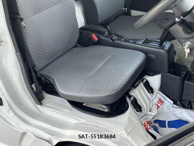 Nissan CLIPPER 2020-04 6816363-22