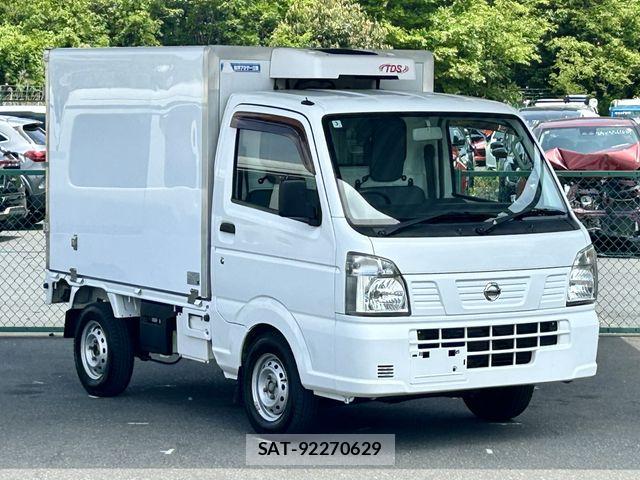 Nissan CLIPPER 2017-03 6996654-0