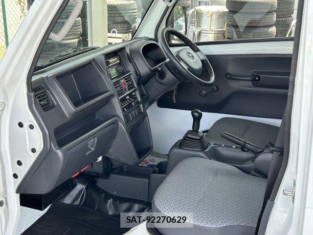 Nissan CLIPPER 2017-03 6996654-26