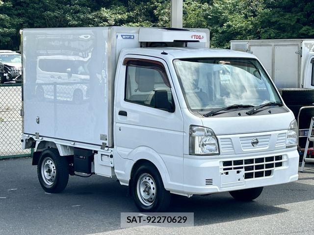 Nissan CLIPPER 2017-03 6996654-6
