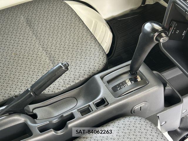 Nissan CLIPPER 2015-09 6996653-27