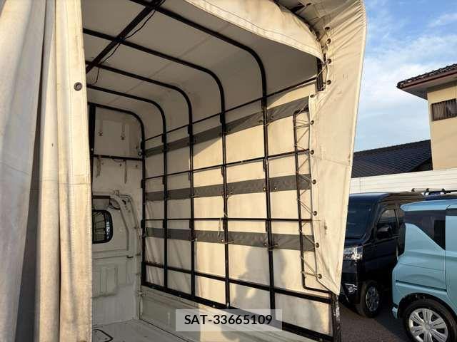 Nissan CLIPPER 2018-03 7060058-10