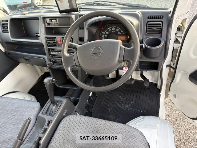 Nissan CLIPPER 2018-03 7060058-17