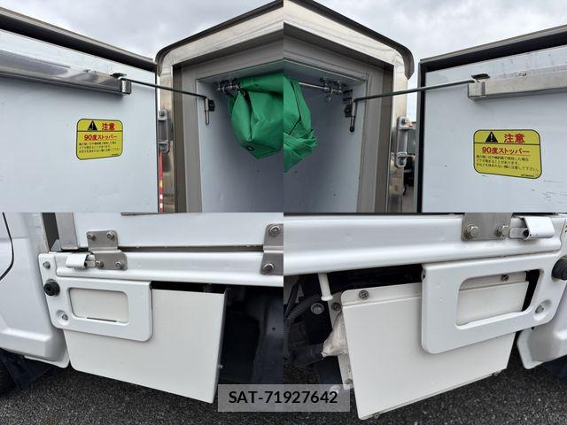 Nissan CLIPPER 2019-09 7393377-17