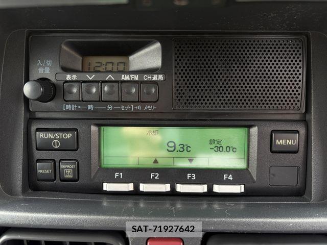 Nissan CLIPPER 2019-09 7393377-21
