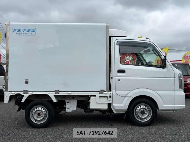 Nissan CLIPPER 2019-09 7393377-4