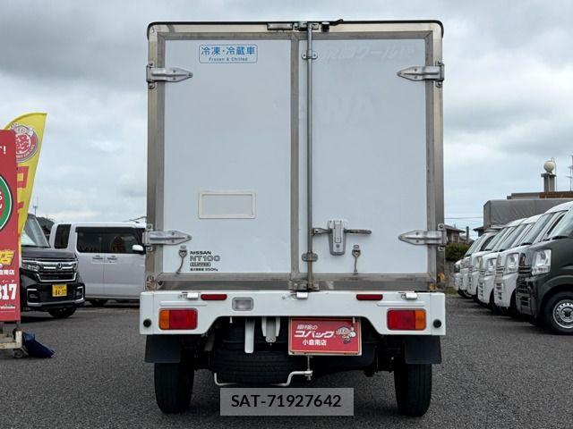 Nissan CLIPPER 2019-09 7393377-7
