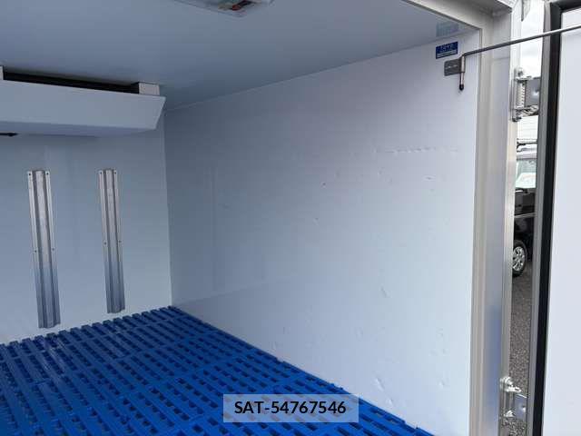 Nissan CLIPPER 2025-09 7393376-12