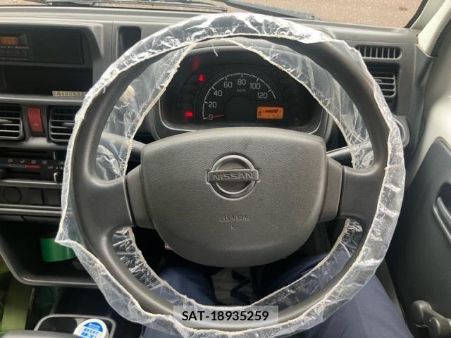 Nissan CLIPPER 2017-01 7456526-14