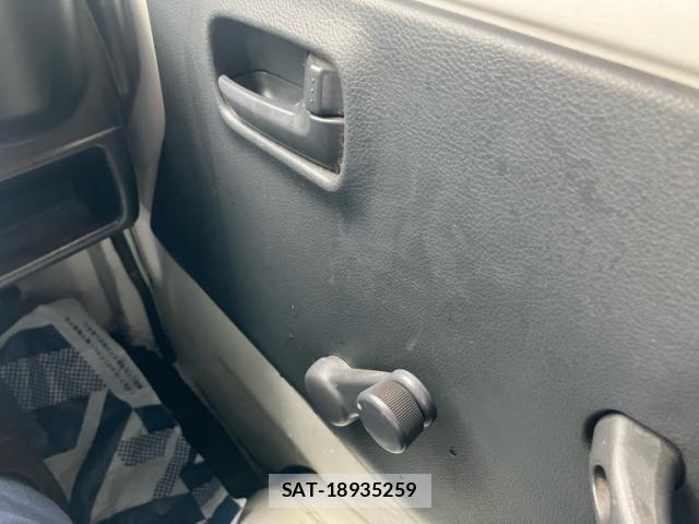 Nissan CLIPPER 2017-01 7456526-19