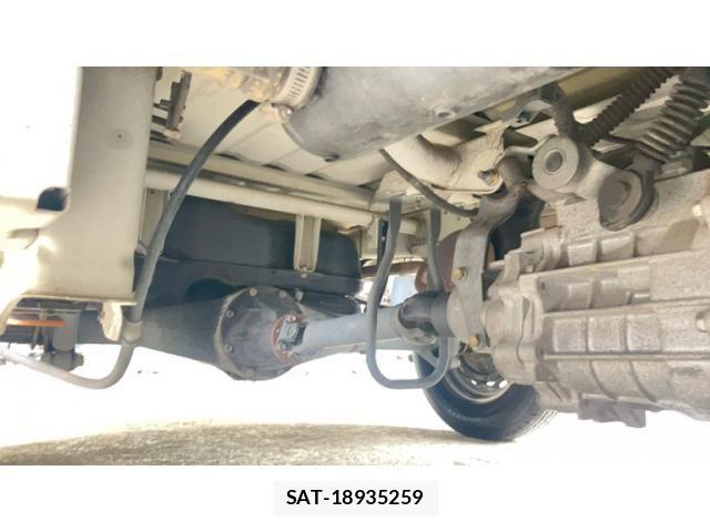 Nissan CLIPPER 2017-01 7456526-26