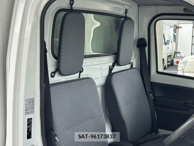 Nissan CLIPPER 2020-05 7502051-21
