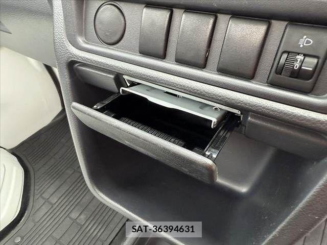 Nissan CLIPPER 2016-03 7878533-6