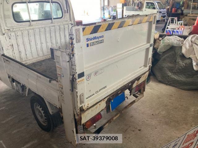 Nissan CLIPPER 2010-05 7963114-3