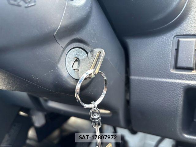 Nissan CLIPPER 2022-07 8037394-25