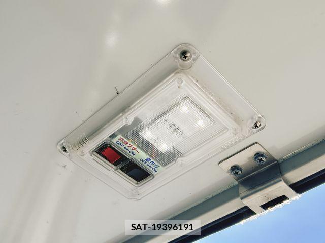 Nissan CLIPPER 2020-05 8131722-17
