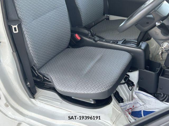 Nissan CLIPPER 2020-05 8131722-21