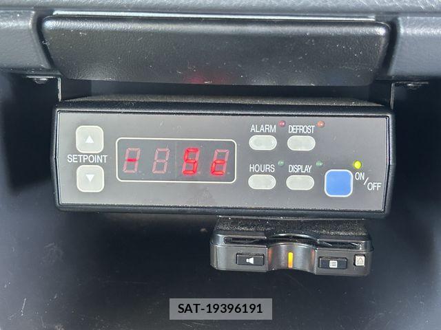 Nissan CLIPPER 2020-05 8131722-23