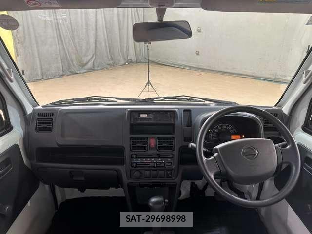 Nissan CLIPPER 2018-05 8209327-11
