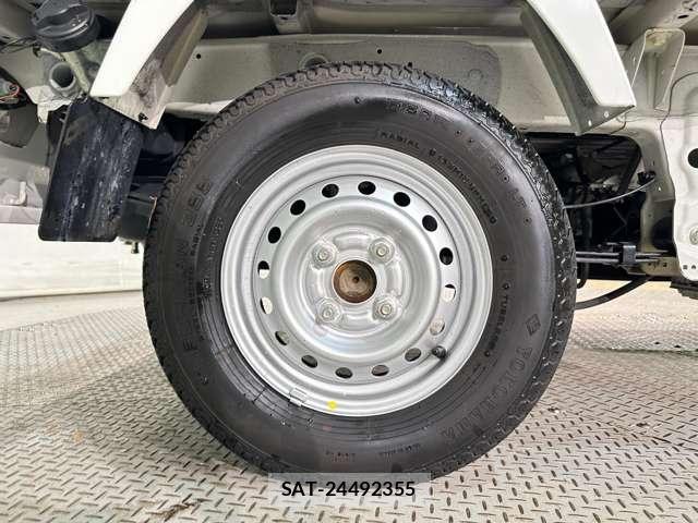 Nissan CLIPPER 2021-05 8209325-24