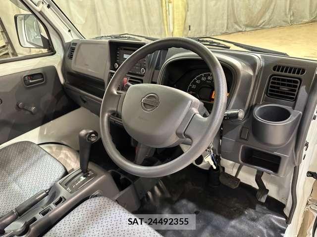 Nissan CLIPPER 2021-05 8209325-8