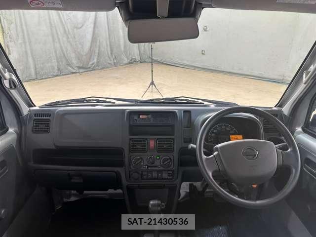 Nissan CLIPPER 2022-06 8209324-12