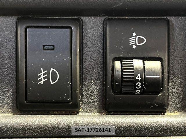 Nissan CLIPPER 2015-04 8485874-5