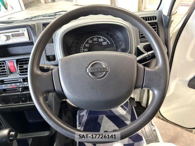 Nissan CLIPPER 2015-04 8485874-7