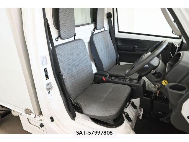 Nissan CLIPPER 2018-06 8526394-11