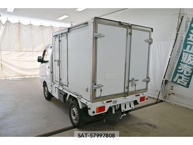 Nissan CLIPPER 2018-06 8526394-2