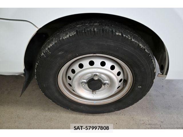 Nissan CLIPPER 2018-06 8526394-7