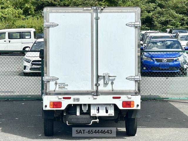 Nissan CLIPPER 2019-09 8526396-10