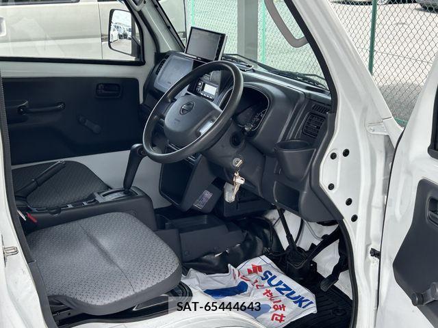 Nissan CLIPPER 2019-09 8526396-19