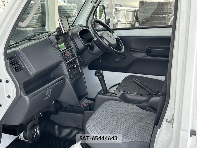 Nissan CLIPPER 2019-09 8526396-28