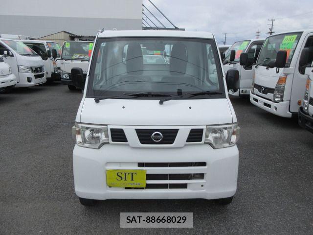 Nissan CLIPPER 2013-02 8744951-1