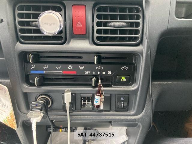Nissan CLIPPER 2014-09 8830913-12