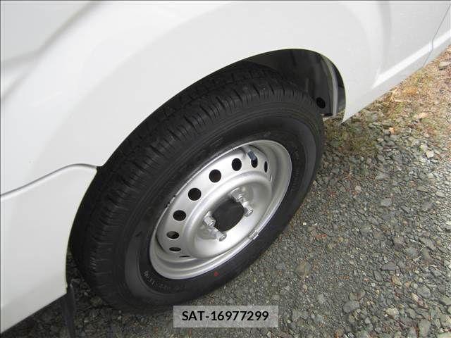 Nissan CLIPPER 2018-04 8850240-5
