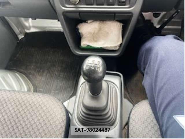 Nissan CLIPPER 2014-06 8871744-5