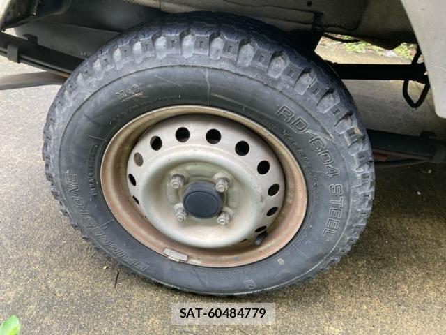 Nissan CLIPPER 2016-11 8881345-4