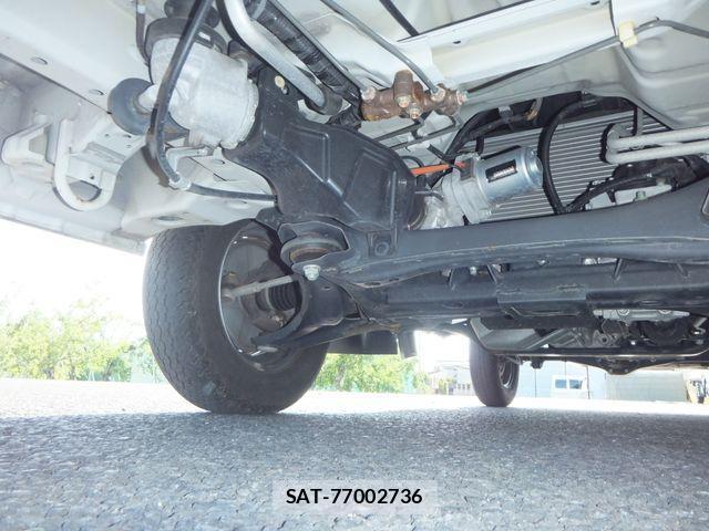 Nissan CLIPPER 2016-11 1056224-23