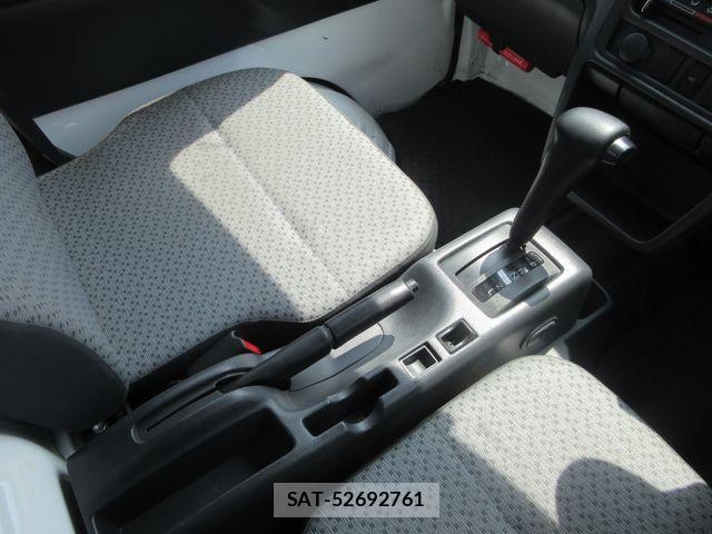 Nissan CLIPPER 2018-03 1073587-12
