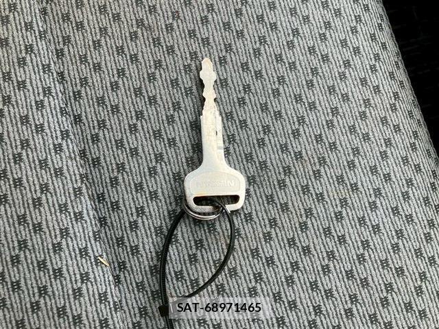 Nissan CLIPPER 2021-05 1207889-20